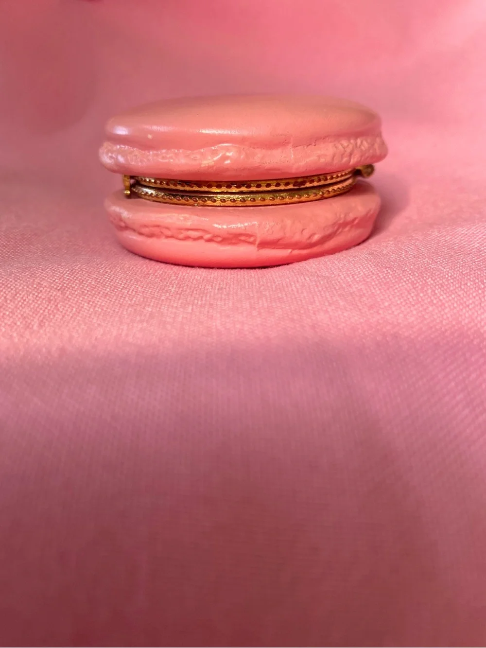 Pink Macaron Box Trinket Gold Bow Decor Trinket Gift French Cookie Paris Dessert - Picture 3 of 6